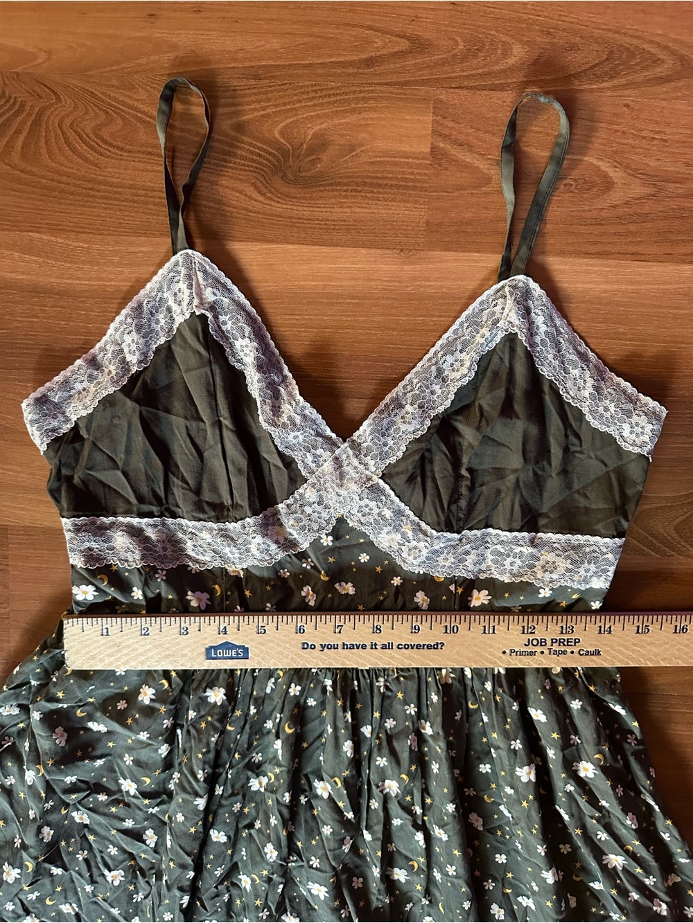 ๐ Hot Topic Olive Green Floral Lace-Trim Slip Spaghetti Strap Midi Dress - Picture 6 of 12